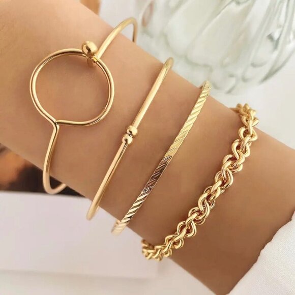 NWT Gold Bangle Bracelet Set Of 4 Stackable Cuff Bangles Thin Slim Boho Festival - Picture 1 of 7